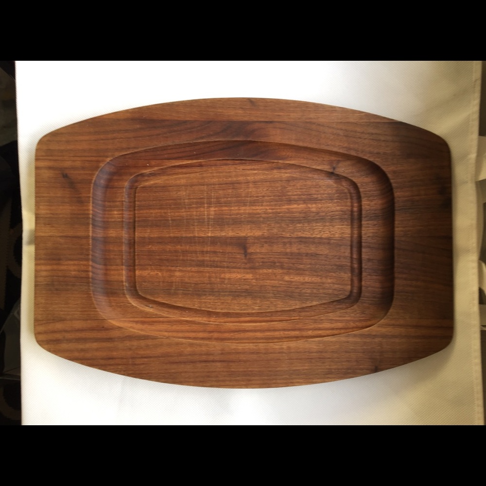 Mid century wood serving platter/aluminum vintage metal plate.